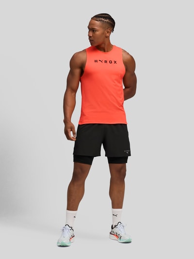 PUMA Performance PUMA x HYROX - Regular Fit Tank Top aus feuchtigkeitsregulierendem Material Neon Rot 1