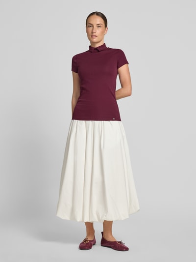 Marc Cain Slim Fit T-Shirt mit hochschließendem Polokragen Bordeaux 1
