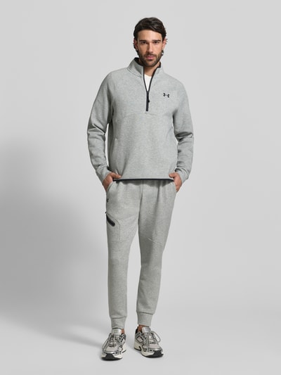 Under Armour Regular Fit Pullover mit Logo-Print Modell 'Unstoppable' Hellgrau 1