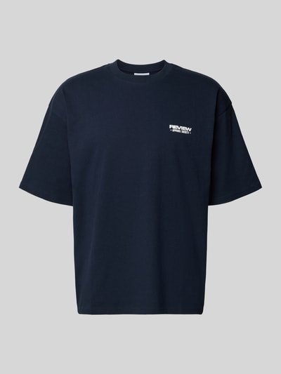 Produktfoto, T-Shirt mit Rundhalsausschnitt und Logo-Print von REVIEW, Herren T-Shirt aus Reine Baumwolle, Modern Fit, dunkelblau, Rückenlänge 68 cm bei Größe M