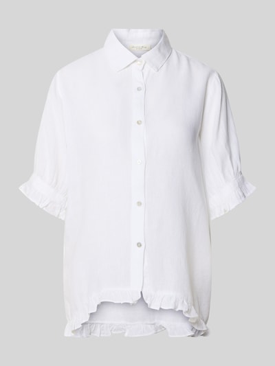 Produktfoto, Bluse mit Leinen-Anteil und Rüschensaum von Christian Berg Woman, biała bluzka, mieszanka wiskozy i lnu, krój regular fit, kołnierzyk koszulowy, listwa guzikowa, rękawy z falbanami, tył wydłużony z dołem z obszyciem falbaną, długość tyłu w rozmiarze 36: 68 cm, długość rękawów w rozmiarze 36: 30 cm