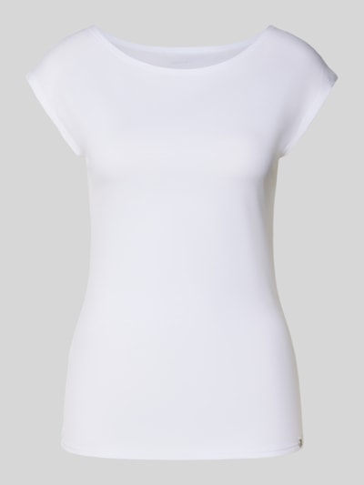 Produktfoto, T-Shirt mit U-Boot-Ausschnitt und Label-Detail von Marc Cain, weiß, körpernaher Schnitt, Baumwoll-Mix mit Stretch-Anteil.