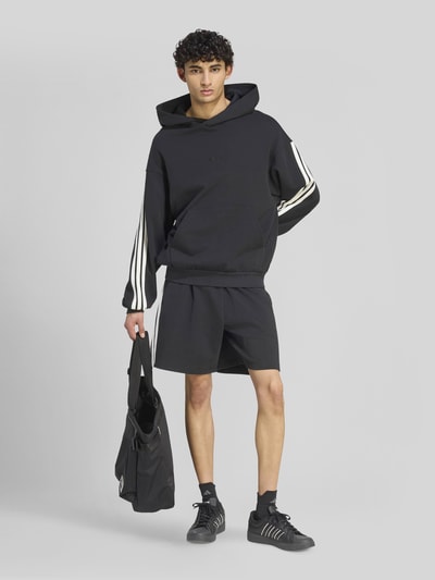 adidas Sportswear Relaxed Fit Sweatshorts aus reiner Baumwolle Black 1
