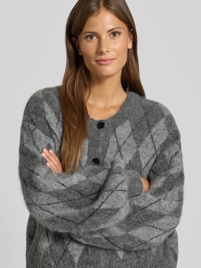 Gestuz Strickjacke mit Knopfleiste Anthrazit 3