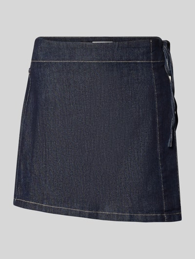 Produktfoto, Minirock mit Viskose-Anteil in Denim-Optik Modell 'Swantje' von LeGer by Lena Gercke, elastischer bawełniany miks, lekka linia A, ozdobna kokarda, kieszenie z tyłu, efekt na zakładkę, szerokość w rozmiarze 36: 35 cm, długość całkowita w rozmiarze 36: 38 cm