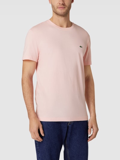 Lacoste T-shirt o kroju regular fit z naszywką z logo Różowy 4