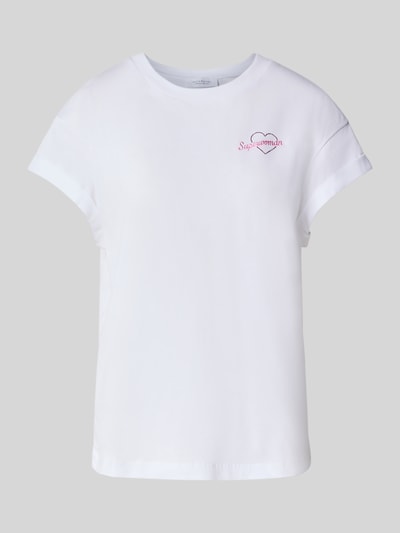 Produktfoto, weißes T-Shirt aus reiner Baumwolle von Rich & Royal mit Statement-Stitching, lockerer Passform und fixierten Ärmelumschlägen.