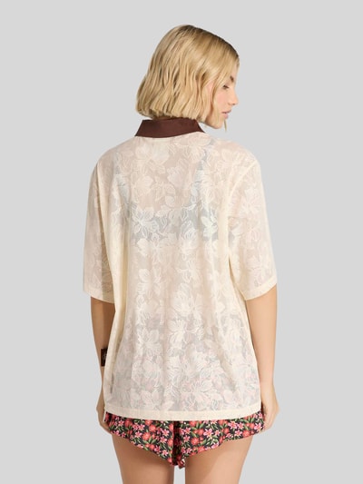 adidas Sportswear Loose Fit Sport-Trikot aus semi-transparenter Spitze mit Patches Offwhite 5