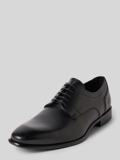 Produktfoto, Schnürschuhe aus echtem Leder Modell 'Leno' von Lloyd, czarny kolor, gładka faktura, smukły krój, skórzana cholewka, sznurowanie, gładka podeszwa, wysokość obcasa 3 cm w rozmiarze 44, wysokość cholewki 7 cm w rozmiarze 44, szerokość w rozmiarze 44: 11 cm