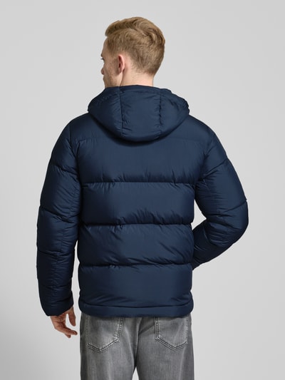 PEAK PERFORMANCE Steppjacke mit Label-Stitching Modell 'Rivel' Marine 5