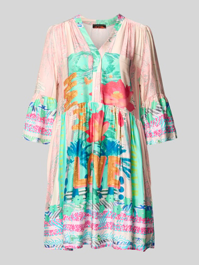 Produktfoto, Relaxed Fit Minikleid aus reiner wiskoza Modell 'Love' von miss goodlife, kwiatowy nadruk na całej powierzchni, rękaw o dł. 1/2, dekolt w serek, długość tyłu w rozmiarze S 88 cm, szerokość w rozmiarze S 50 cm, długość rękawów w rozmiarze S 47 cm, kolorowy wzór, lekka faktura