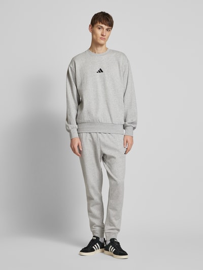 ADIDAS SPORTSWEAR Relaxed Fit Sweatpants mit Logo-Stitching Hellgrau 1