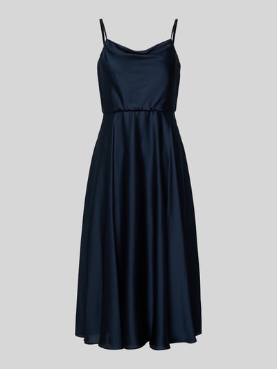 Produktfoto, granatowe satynowe 'Cocktailkleid mit Wasserfall-Ausschnitt' od Jake*s Cocktail, krój slim fit, długość midi, zamek z tyłu, szerokość w rozmiarze 36: 32 cm, długość tyłu 90 cm