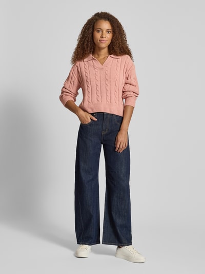 Review Sweter z dzianiny z dekoltem w serek i wykładanym kołnierzem Brudnoróżowy 1