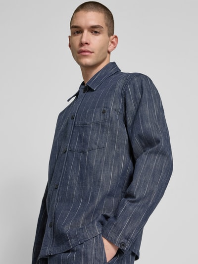 Closed Regular Fit Hemdjacke mit Brusttasche Dunkelblau 3