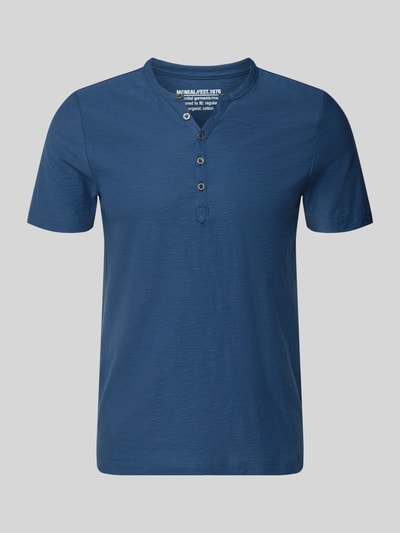 Produktfoto, T-shirt met V-hals en knoopsluiting van MCNEAL, puur katoen, regular fit, ruglengte maat M 68 cm, kleur effen blauw