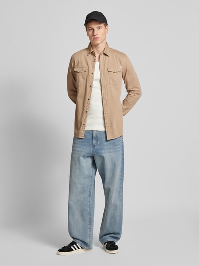 Jack & Jones Koszula casualowa o kroju slim fit z kołnierzykiem typu kent model ‘ESHERIDAN’ Beżowy 1