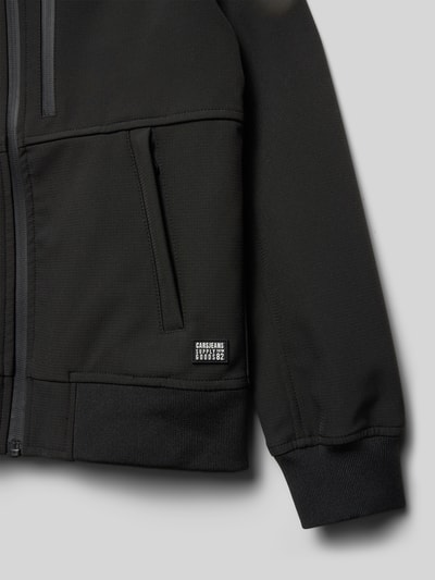 Produktfoto, schwarze Regular-Fit Jacke mit Logo-Applikation Modell 'Yoezo' von CARS JEANS, Reißverschluss, Eingrifftaschen, Kapuze, elastische Abschlüsse, glatte Struktur