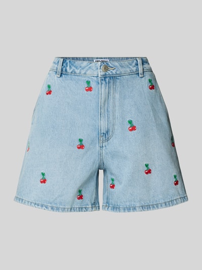 Review Jeansshorts mit Stitchings und Eingrifftaschen Hellblau 2