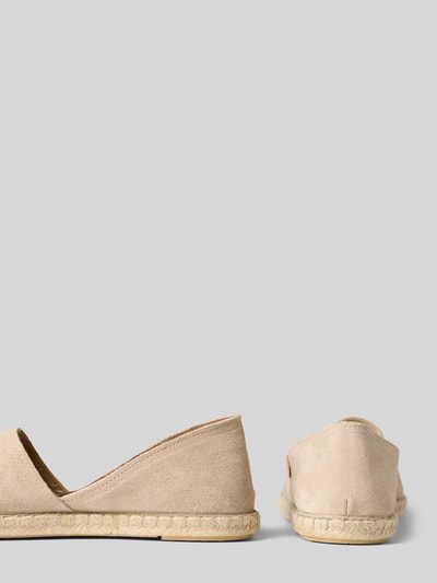 Produktfoto, Espadrilles aus Leder mit Label-Patch Modell 'CARMEN' von Verbenas, beige, strukturierte Sohle, abgerundete Form