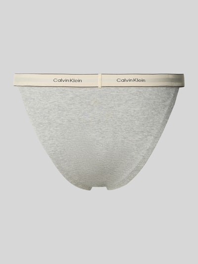 Calvin Klein Underwear Tanga z wyhaftowanym logo model ‘Redefined’ Jasnoszary 3