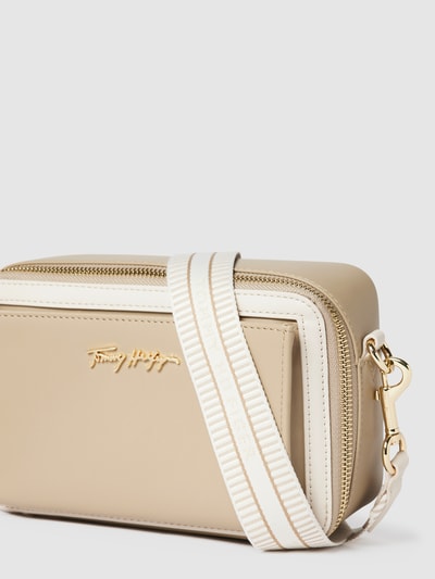 Tommy Hilfiger Umhängetasche mit Label-Applikation Beige 3