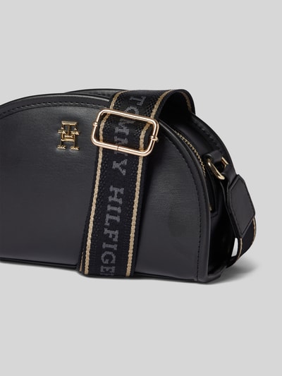 Tommy Hilfiger Handtasche in unifarbenem Design Black 3