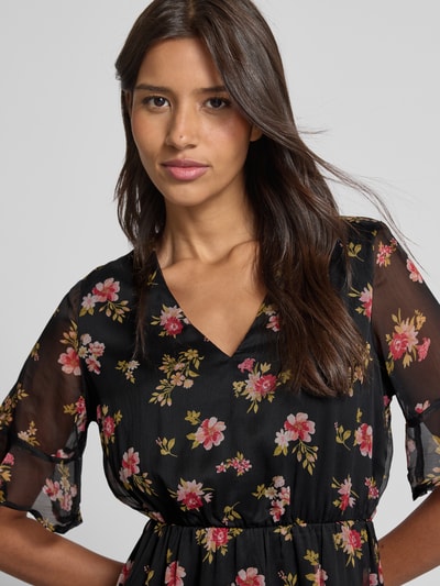 Vero Moda Tailliertes Minikleid mit V-Ausschnitt Modell 'SMILLA' Black 3