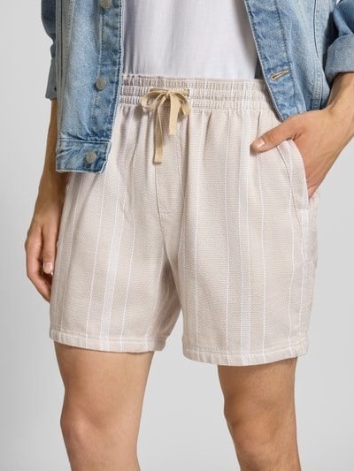 Tommy Jeans Regular Fit Shorts mit Allover-Muster Beige 3