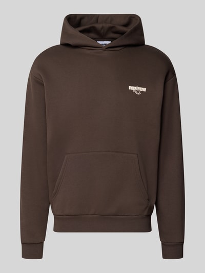 Produktfoto, Relaxed Fit Hoodie aus Baumwoll-Mix mit Logo-Print von REVIEW in Braun mit Kängurutasche und gerippten Abschlüssen, Vorderansicht