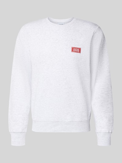 Produktfoto, Sweatshirt mit Label-Print Modell 'RUSH' von JACK & JONES in Weiß, Baumwoll-Mix, Rundhals, gerippte Abschlüsse, lockerer Schnitt