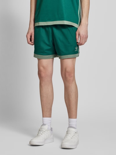 adidas Originals Relaxed fit korte broek met labelstitching, model 'Mockeylet' Donkergroen - 4