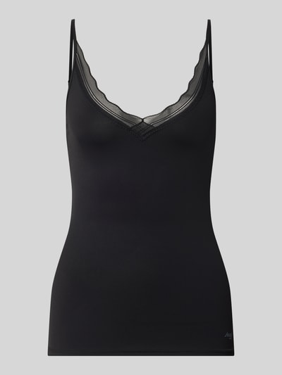 Produktfoto, czarne top Slim Fit Top mit Spitzenbesatz Modell 'Go Blush' od Sloggi, obszycie koronką, krój slim fit, cienkie ramiączka