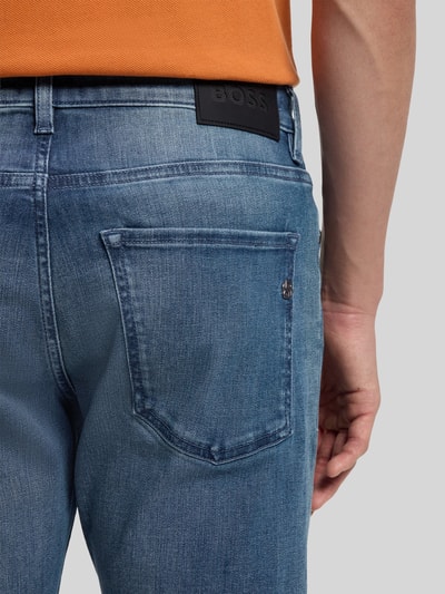 BOSS slim fit jeans van katoenmix model 'DELAWARE' Jeansblauw - 3