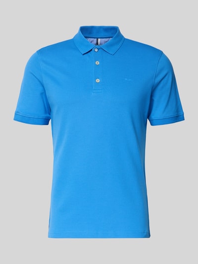 Produktfoto, Slim Fit Poloshirt aus Baumwoll-Mix Modell 'Pete' von BRAX in leuchtendem Blau mit Polokragen, glatter Struktur, Herren Poloshirt, Rückenlänge bei Größe M 71 cm