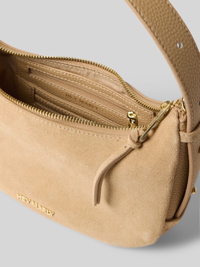 Hey Marly Lederhandtasche mit Label-Applikation Modell 'Lifetime Sister' Sand 5