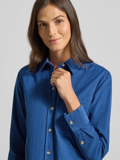 Christian Berg Woman Relaxed Fit Hemdbluse in Cord-Optik mit Brusttasche Blau 3