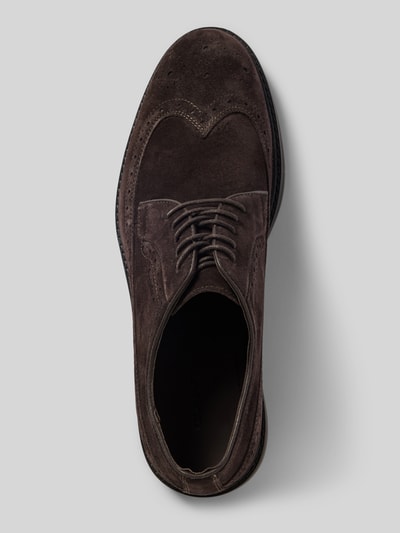 Produktfoto, Sneaker aus echtem Leder Modell 'Bidford' von Gant in brauner Velours-Optik, runde Form, Schnürverschluss, Draufsicht. Herrenschuh, Absatzhöhe 2 cm, Schafthöhe 7 cm, Schaftweite 11 cm bei Größe 44.