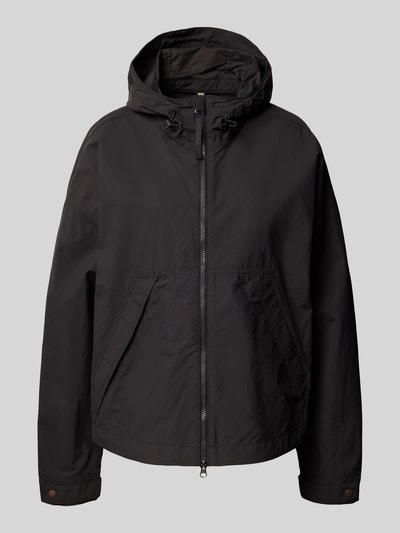 Produktfoto, Jacke mit Kapuze und Zweiwege-Reißverschluss von camel active, czarny kolor, prosty krój, kaptur ze stoperami, dwukierunkowy zamek, boczne kieszenie, regulowane mankiety, długość tyłu w rozmiarze 36: 67 cm, szerokość ramion w rozmiarze 36: 44 cm, szerokość klatki piersiowej w rozmiarze 36: 63 cm, długość rękawa w rozmiarze 36: 62 cm