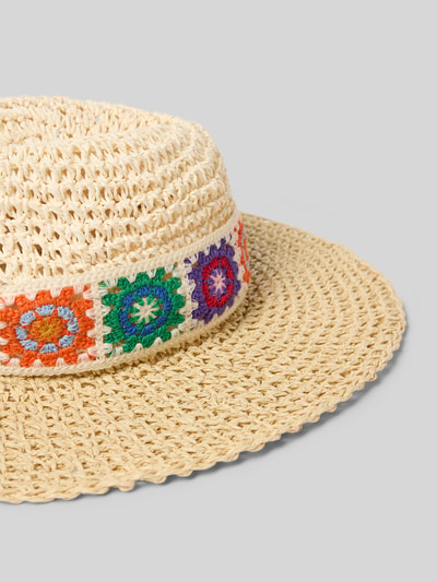 Produktfoto, Feodora mit Häkel-Bordüre Modell 'Boho' von Loevenich, aus reinem Papier, Flecht-Optik, bunte Muster, naturfarben.