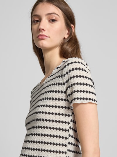 ONLY Slim Fit T-Shirt mit Allover-Muster Modell 'LEVA' Offwhite 3