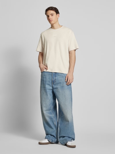 Jack & Jones T-shirt o kroju relaxed fit z okrągłym dekoltem model ‘EURBAN’ Złamany biały 1