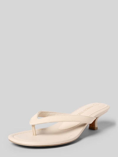 Produktfoto, Zehentrenner aus Leder mit Pfennigabsatz von Marco Tozzi in Beige, abgerundete Form, glatte Sohle, 4 cm Absatzhöhe, glatt beschichtete Oberfläche