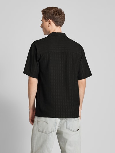 Redefined Rebel Koszula casualowa o kroju regular fit z fakturowanym wzorem model ‘PAUL’ Czarny 5