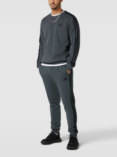 adidas Sportswear Sweatshirt mit Label-Stitching Anthrazit 1