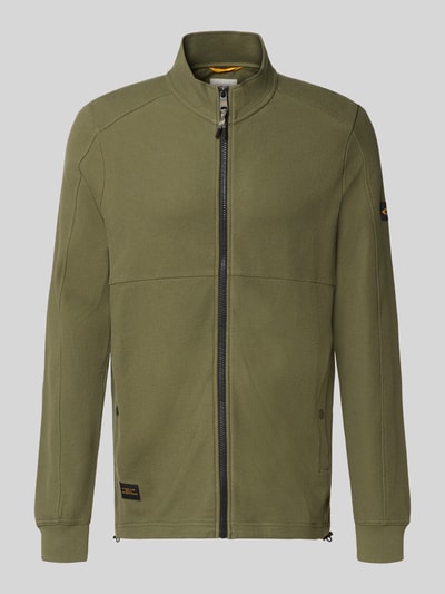 Produktfoto, Sweatjacke mit Stehkragen und Reißverschluss von camel active aus reiner Baumwolle in Olivgrün, Regular Fit, strukturierte Jersey-Oberfläche, Knopfverschluss-Eingrifftaschen, Vorderansicht