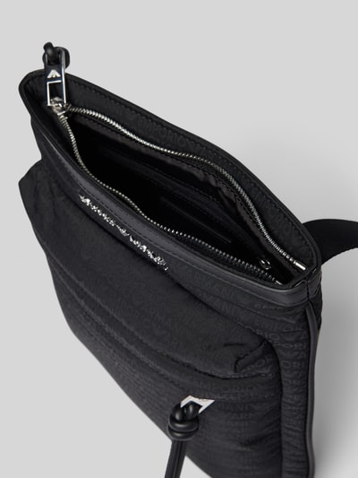 Emporio Armani Handtasche mit Label-Applikation Black 5