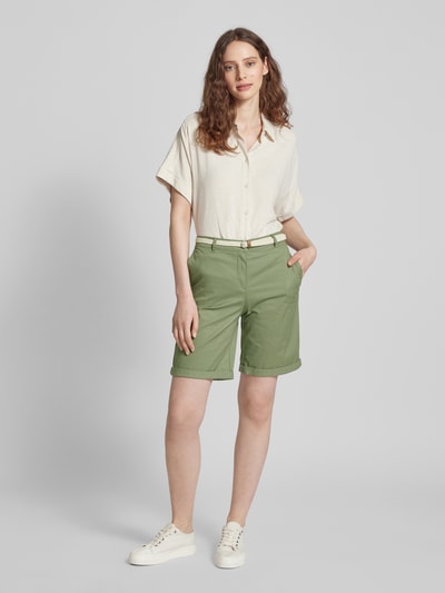 Christian Berg Woman Bermudas in unifarbenem Design mit Gürtel Schilf 1