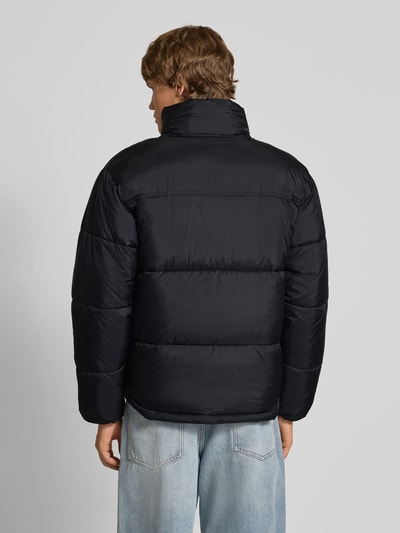 REVIEW Pikowana kurtka z kapturem z nadrukiem z logo Czarny 5