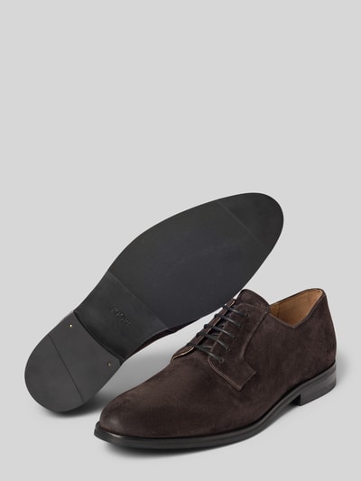 Produktfoto, Schnürschuhe aus echtem Rindsleder Modell 'velluto misto' von JOOP! SHOES in dunklem Braun mit glatter Sohle und matter Lederstruktur.